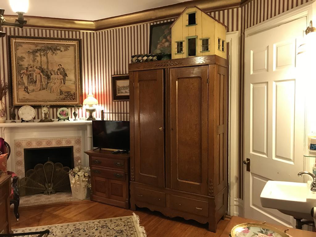 The Gables Bed And Breakfast Philadelphia